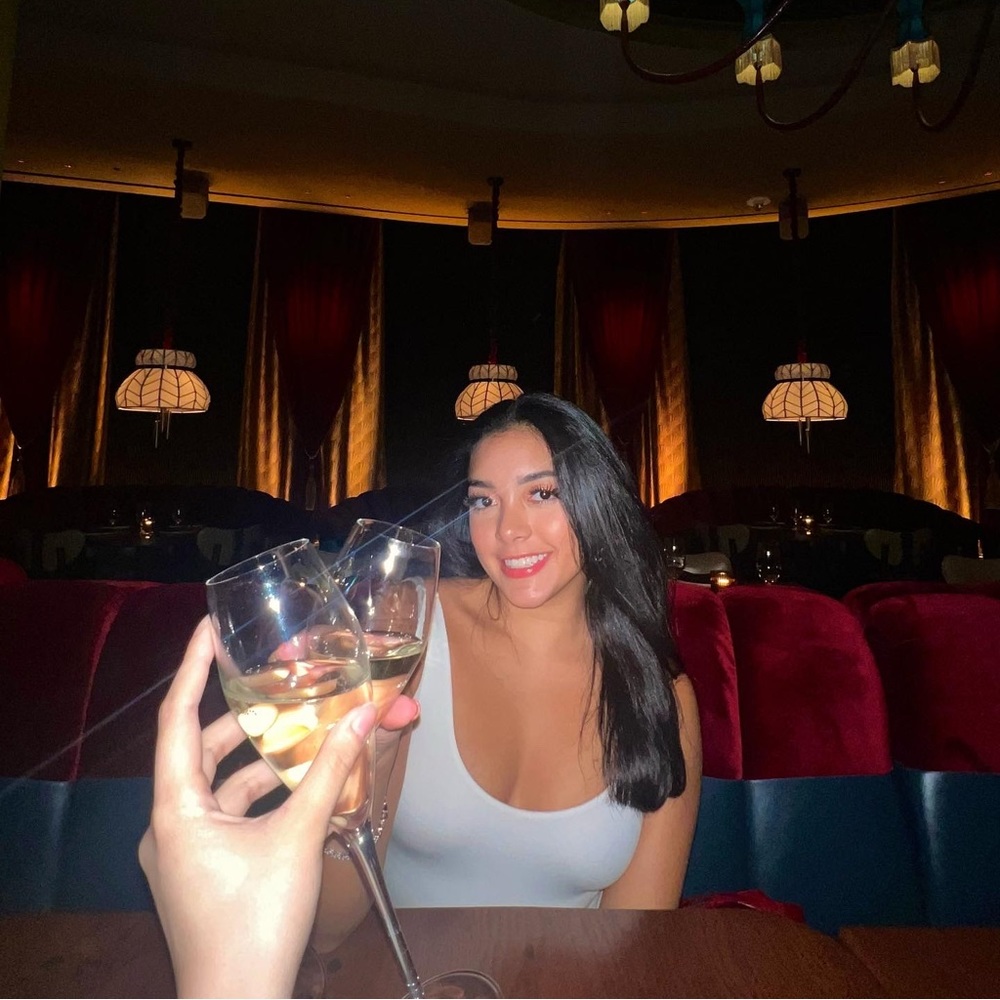 Meet your Posher, Janelle